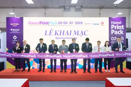Ouverture du salon HanoiPrintPack 2025. Photo: VNA