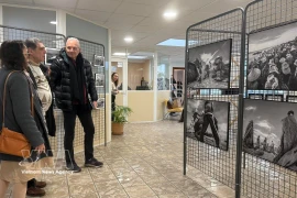 L'exposition se déroule du 3 au 13 février à l'Hôtel de Ville de Châteaudun, en région Centre-Val de Loire. Photo: VNA