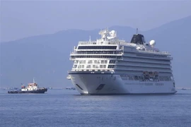 Le navire de croisière international Ms Viking Yidun dans les eaux de Khanh Hoa. Photo: VNA
