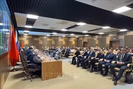 Séminaire en l’honneur du 75e anniversaire des relations diplomatiques Vietnam-Russie à Saint-Pétersbourg. Photo: VNA