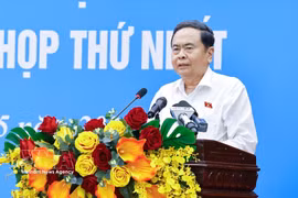 Le président de l’Assemblée nationale Tran Thanh Man à la rencontre des électeurs à Ho Chi Minh-Ville. Photo: VNA