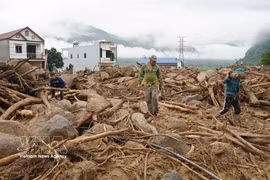 De fortes pluies ayant frappé la province montagneuse de Lai Chau du 15 au 17 juillet ont provoqué des crues soudaines et des glissements de terrain, entraînant d'importantes pertes humaines et matérielles. Photo : VNA