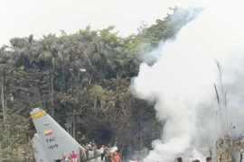 Le crash d'un avion de transport militaire, survenu le 23 mars, a fait 69 morts et de nombreux blessés. Photo: Xinhua/VNA