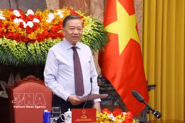 Le secrétaire général du Parti et président de la République, To Lam, s'exprime à la rencontre. Photo: VNA