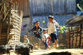 Le Vietnam renforce les bases du développement durable grâce aux progrès sociaux