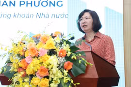 Vu Thi Chan Phuong, présidente de la Commission nationale des valeurs mobilières, s'exprime au séminaire. Photo: Vietnam+