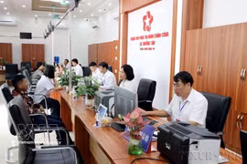 Centre de services administratifs publics de la commune de Truong Tan, ville de Hai Phong. Photo: VNA