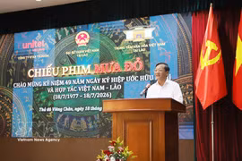 L'ambassadeur du Vietnam au Laos Nguyen Minh Tam s'exprime . Photo: VNA