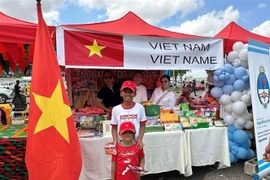Un stand du Vietnam à l'évènement « Petro Sem Fronteiras » 2025 en Angola. Photo: VNA