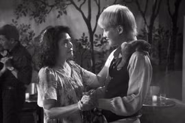 Un scène du film « Cu li không bao giờ khóc ». Photo: VNA