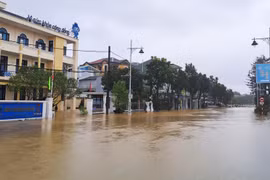 Un quartier de la ville de Huê est innondé. Photo: VNA