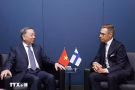 Le secrétaire général du PCV et président vietnamien Tô Lâm et le président finlandais Alexander Stubb. Photo: VNA