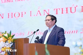 Le Premier ministre Pham Minh Chinh préside la première réunion du Comité directeur gouvernemental pour le développement des sciences, des technologies, de l'innovation, de la transformation numérique et du Projet 06. Photo: VNA
