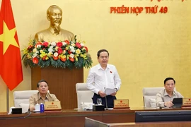 Le président de l'Assemblée nationale Trân Thanh Mân préside la 49e session du Comité permanent. Photo: VNA