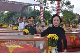 La vice-Premier ministre Pham Thi Thanh Tra à la cérémonie commémorative à Nghe An. Photo: VNA
