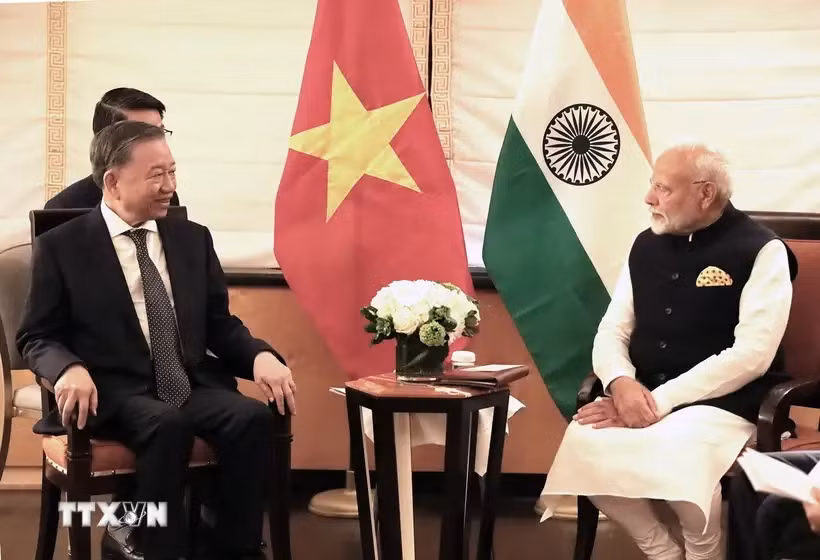 Le secrétaire général du Parti communiste du Vietnam (PCV) et président vietnamien, Tô Lâm, rencontre à New York le Premier ministre indien Narendra Modi. Photo: VNA