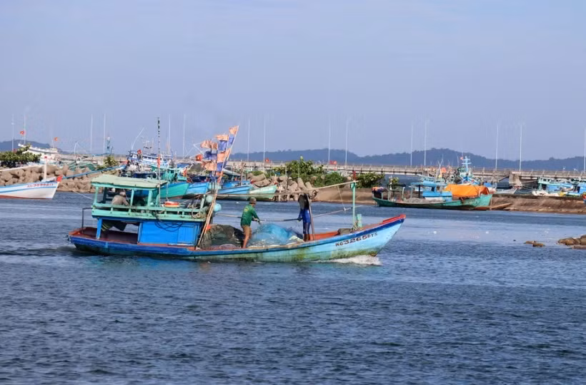 Ba Ria - Vung Tau lance une nouvelle campagne de lutte contre la pêche INN. Photo: VNA