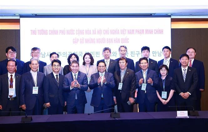 Le Premier ministre Pham Minh Chinh rencontre des amis sud-coréens à Séoul. Photo: VNA