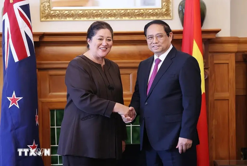  Le Premier ministre Pham Minh Chinh (droite) et la gouverneure générale de la Nouvelle-Zélande, Dame Cindy Kiro, à Wellington le 11 mars 2024. Photo: VNA