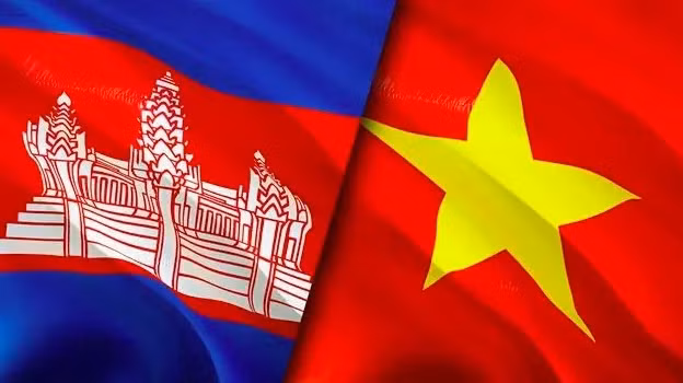 Les dirigeants vietnamiens félicitent le 71e anniversaire de la Fête nationale du Cambodge