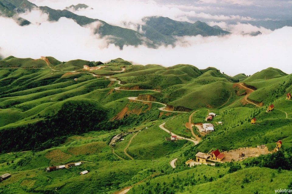 Le paysage majestueux du mont Mâu Son. Photo: yolotravel.