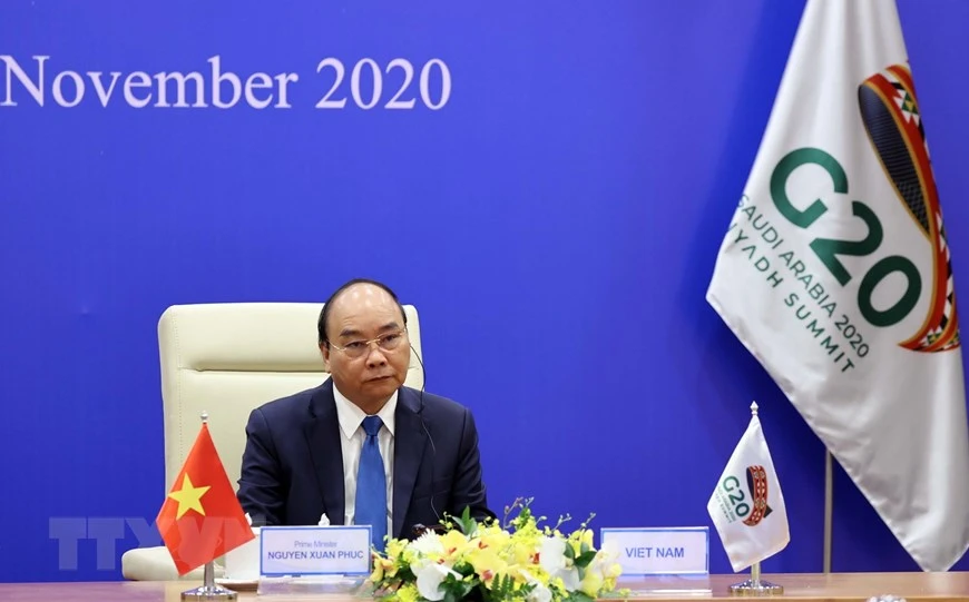 Le Premier ministre Nguyen Xuan Phuc assiste au Sommet virtuel du G20.