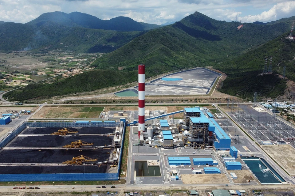  La centrale thermique Van Phong 1 est un projet du groupe japonais Sumitomo. Photo : VNA