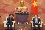 Le président de l'Assemblée nationale, Tran Thanh Man (droite), et l'ambassadeur sud-coréen au Vietnam, Choi Young Sam. Photo: VNA