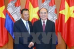 Entretien Nguyen Sinh Hung - Say Chhum