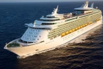 Le port de Chan May accueille le navire de croisière "Mariner of the Seas"
