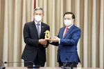 Hanoï et Singapour encouragent une coopération plus approfondie
