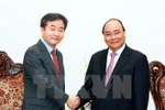 Le Premier ministre Nguyen Xuan Phuc reçoit le président Yonhap