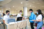Isolement à domicile pendant trois jours pour les citoyens entrant au Vietnam