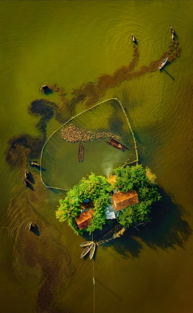 Le cliché "Maison du cœur sur la rivière" . Photo: Alex Cao Maison du cœur sur la rivière.jpg
