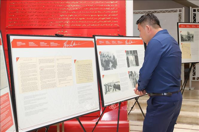 Des documents présentés lors du séminaire, dans la capitale Rabat, le 31 mai. Photo : VNA séminaire.jpg