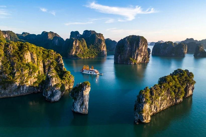 Baie de Ha Long. Photo: CTV ha long ctv.webp