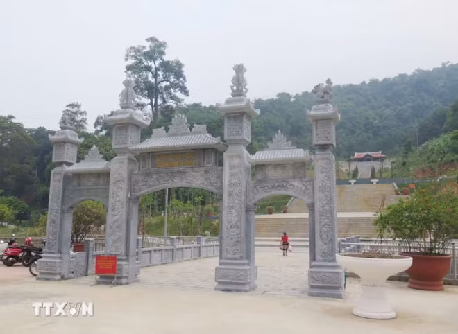 temple du général vo nguyen giap.JPG