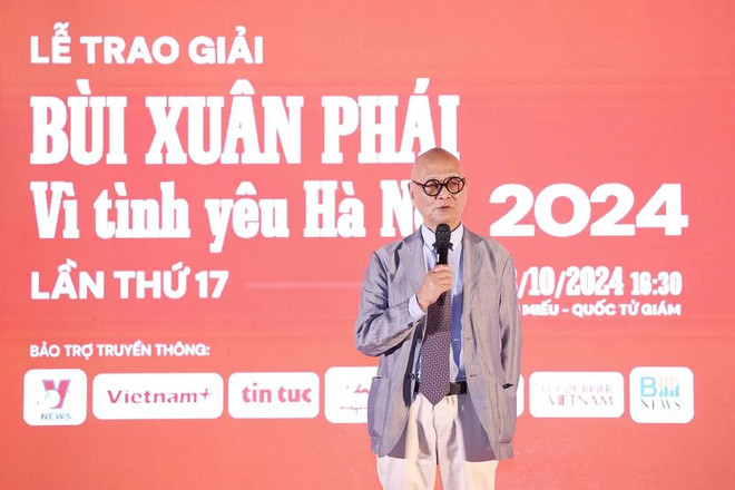 Le "Grand Prix pour l'amour de Hanoï" 2024 est décerné au l'architecte Hoàng Dao Kinh. Photo : VNA Hoàng Dao Kinh.webp