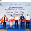 Lancement des espaces « Quintessence de Da Nang » à l'aéroport pour promouvoir les produits locaux. Photo: VNA