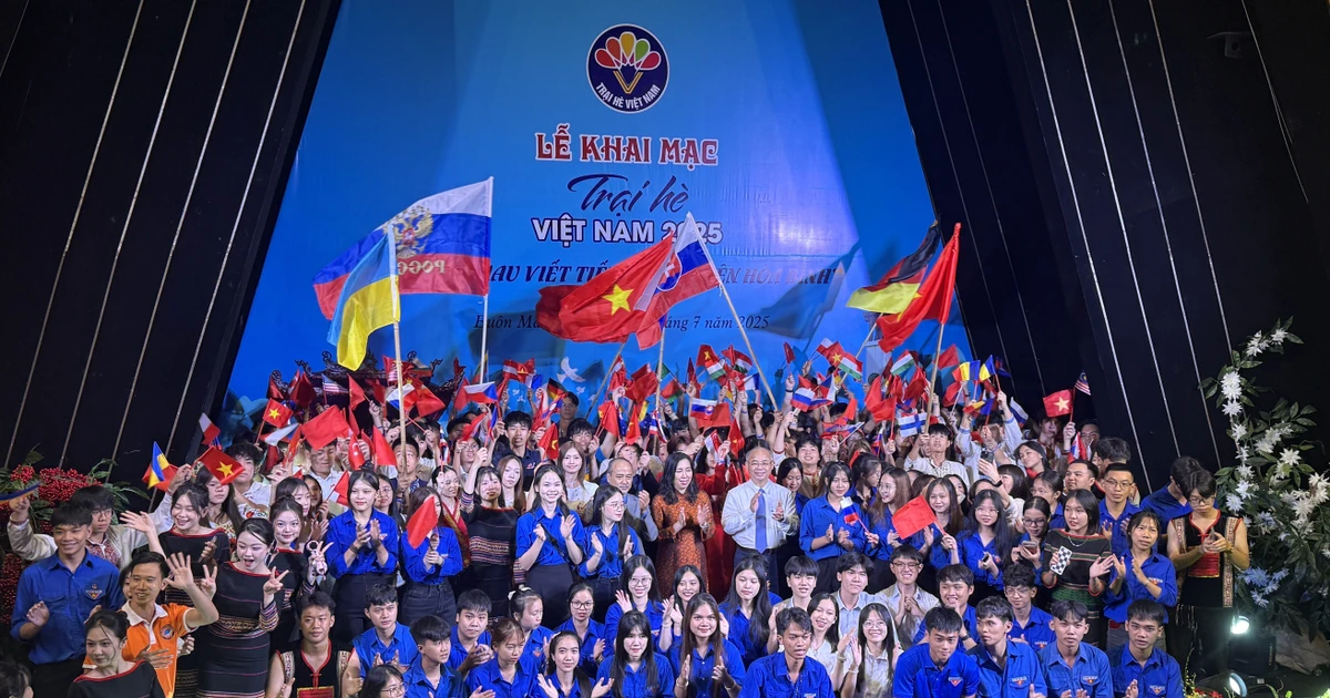 Le Camp réunit 110 jeunes Vietnamiens résidant à l’étranger, en provenance de 31 pays et territoires de par le monde. Photo : VNA. 