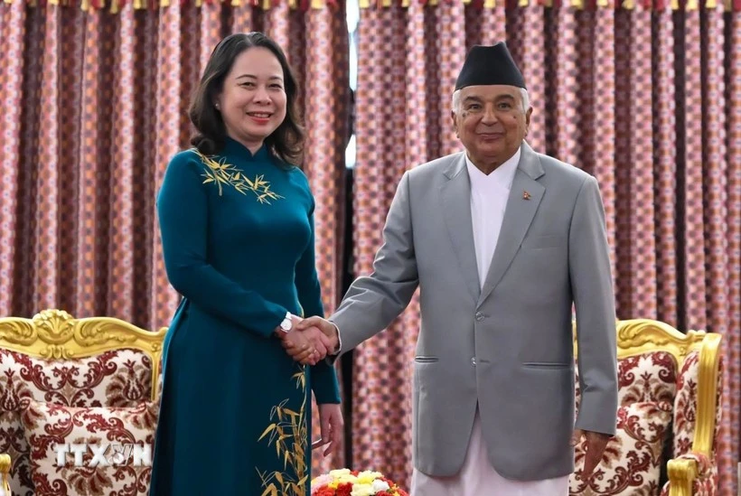 La vice-présidente Vo Thi Anh Xuan et le président népalais Ram Chandra Poudel. Photo : VNA. 