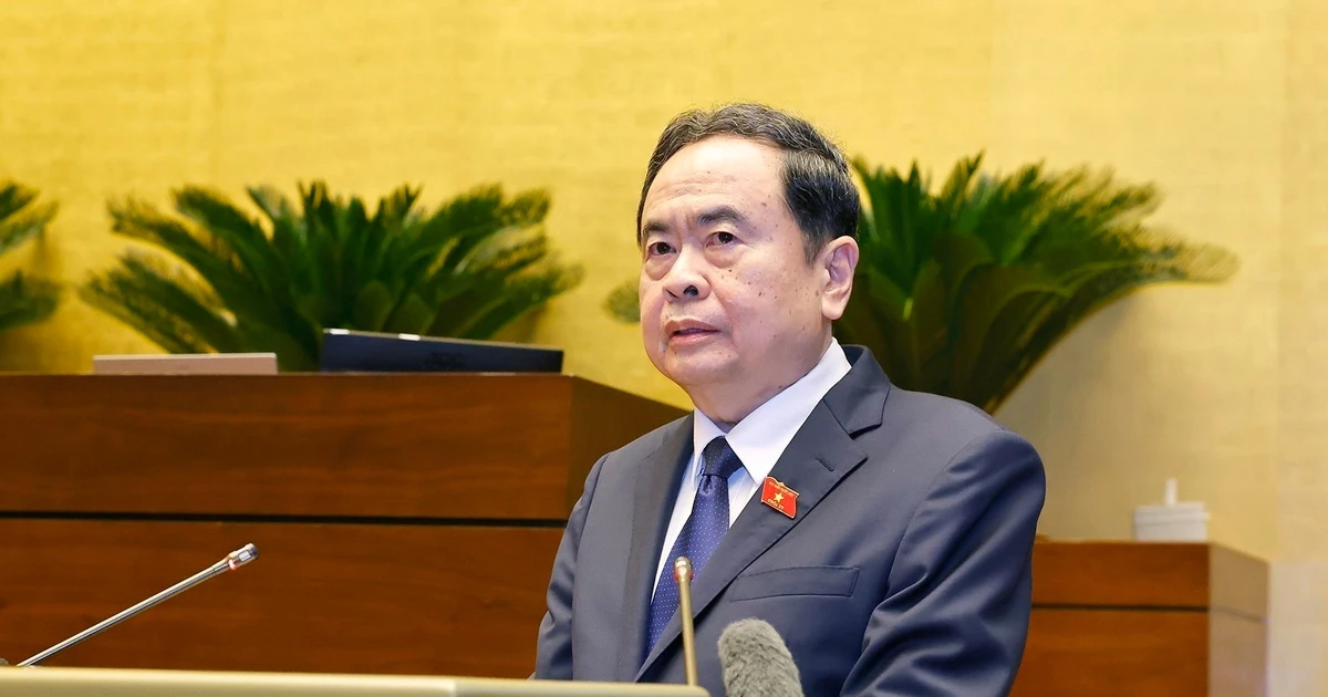Le président de l’Assemblée nationale Tran Thanh Man préside la conférence. Photo : VNA 