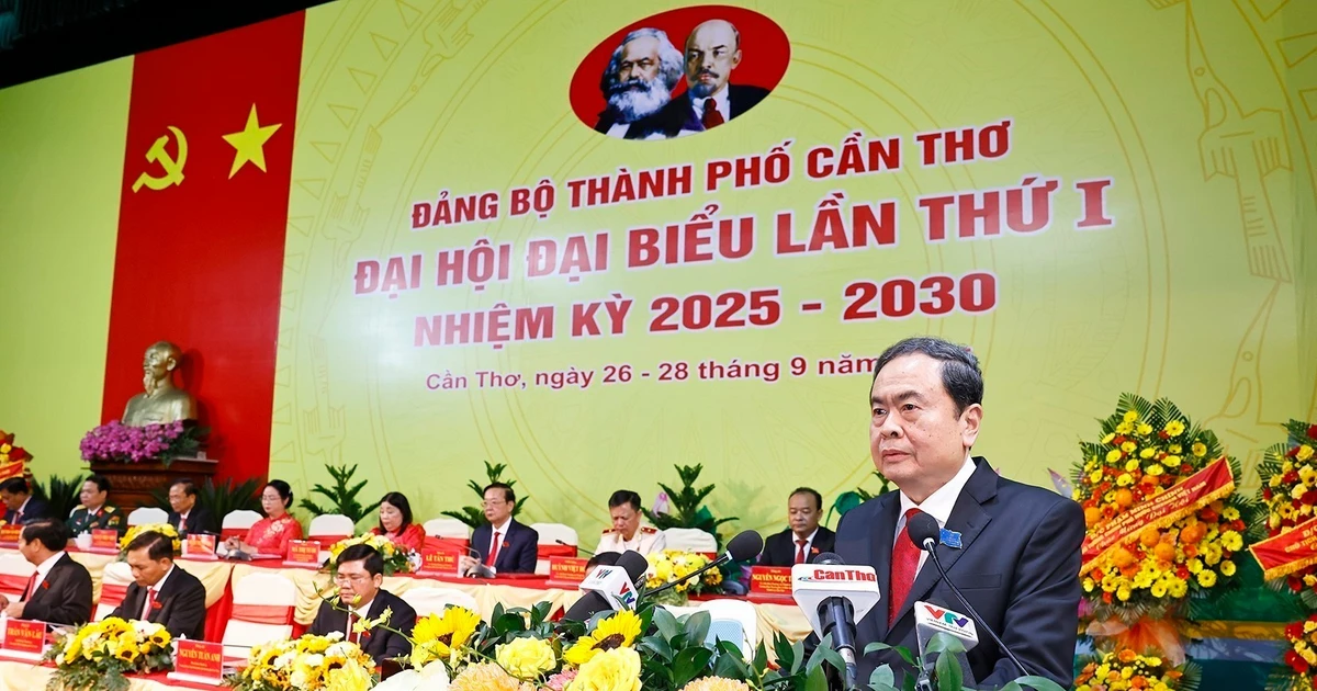 Le 1er Congrès du Comité du Parti de la ville de Can Tho (mandat 2025-2030) s’est ouvert le 29 septembre, en présence du président de l’Assemblée nationale, Tran Thanh Man. Photo : VNA. 
