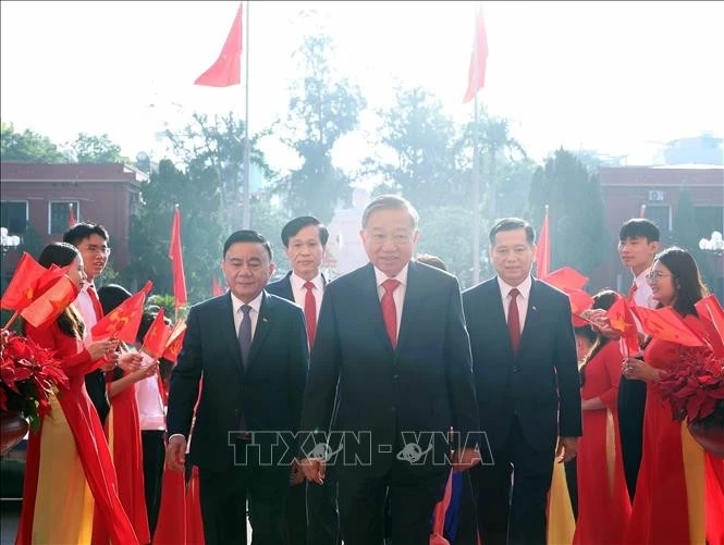 Le secrétaire général du Parti communiste du Vietnam, To Lam, au premier Congrès de l’organisation du Parti des organes centraux du Parti pour le mandat 2025-2030. Photo : VNA.