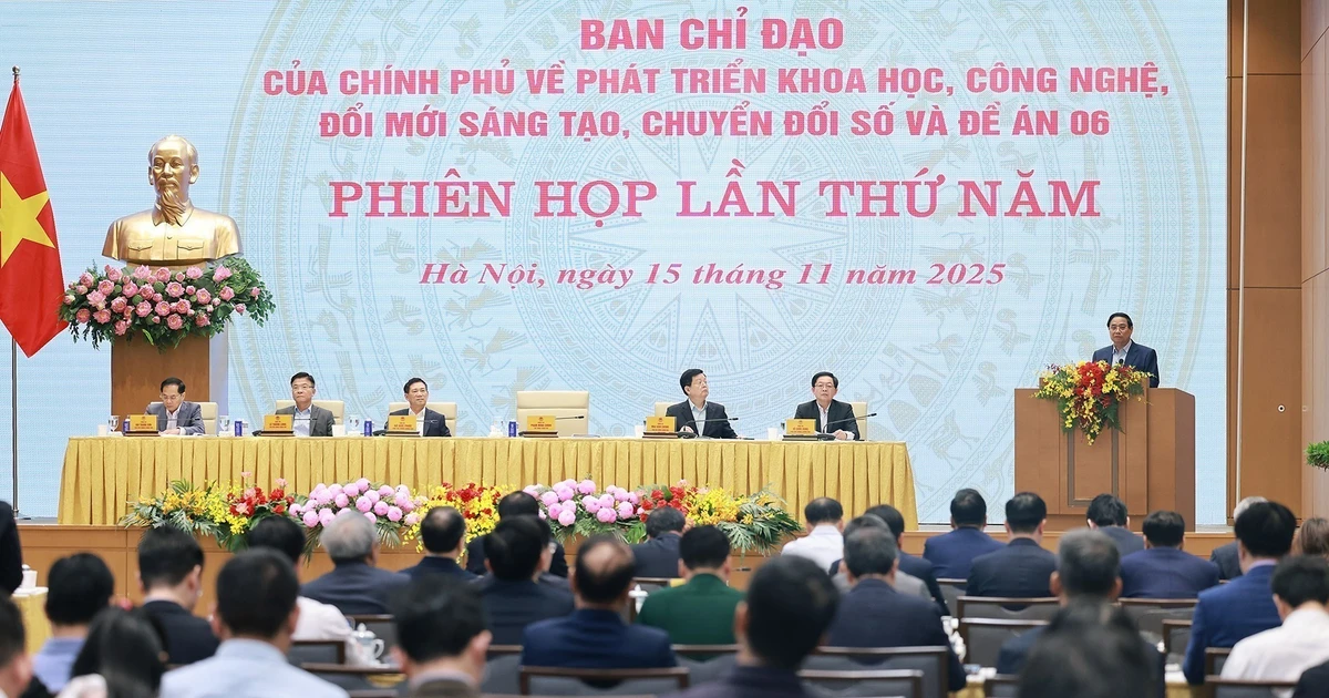 La 5e réunion du Comité de pilotage gouvernemental pour le développement de la science et de la technologie, de l’innovation, de la transformation numérique et du Projet 06. Photo : VNA 