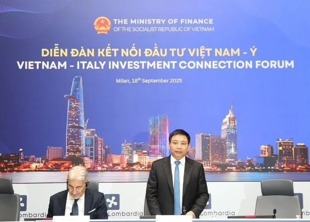 Le ministère vietnamien des Finances prend la parole lors du Forum de connexion des investissements 2025. Photo : VNA. 
