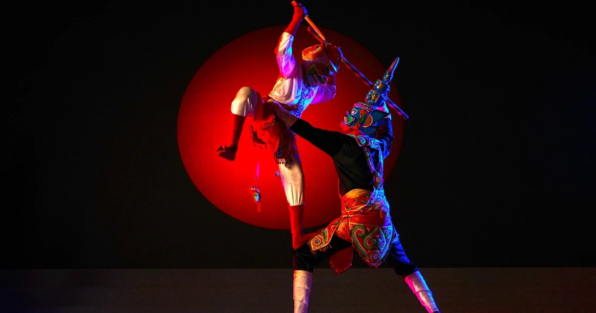 La communauté khmère s’efforce de préserver la danse Chan, un art du masque singulier marqué par la culture khmère. Photo : VNA. 