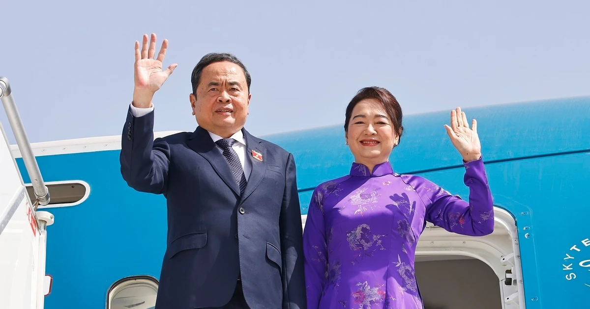 Le président de l’Assemblée nationale (AN) vietnamienne Tran Thanh Man et son épouse. Photo : VNA. 