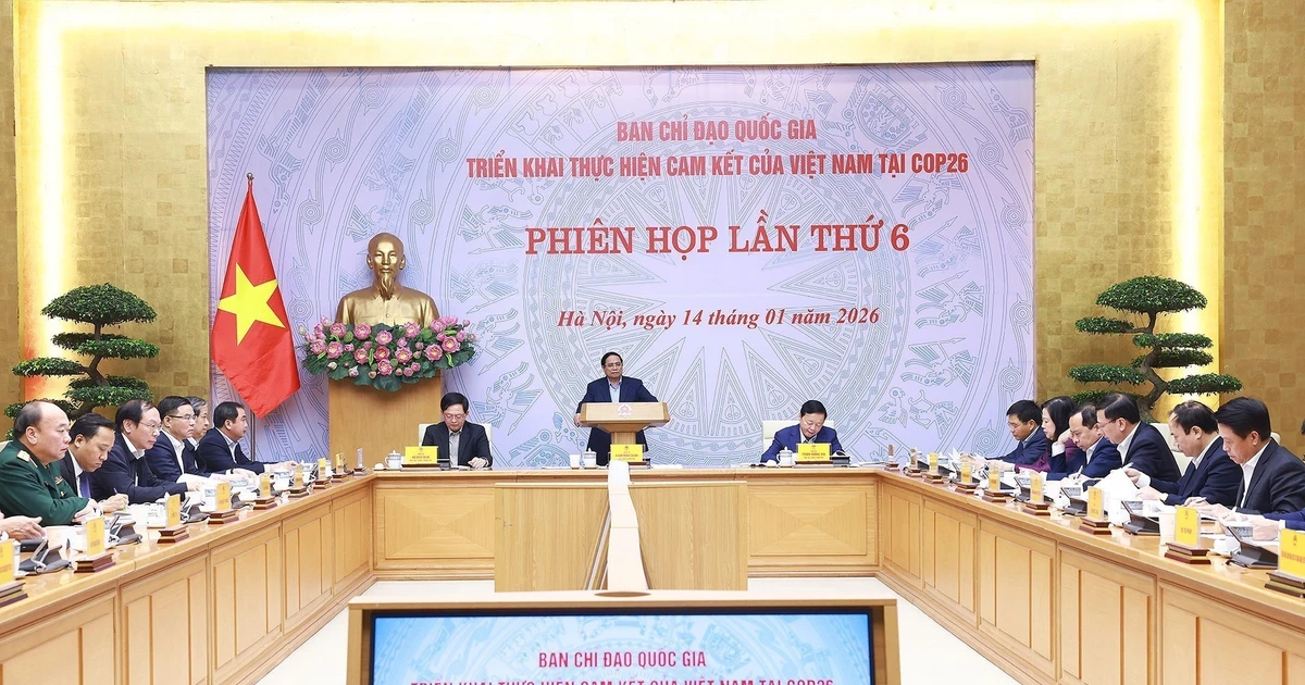 La 6e réunion du Comité directeur national chargé de la mise en œuvre des engagements du Vietnam pris lors de la COP26 s’est tenu à Hanoï, en présence du Premier ministre Pham Minh Chinh. Photo : VNA.
