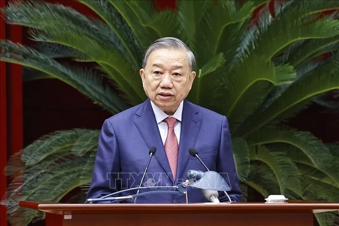 Le secrétaire général du Comité central du Parti, To Lam, s'exprime lors de l'ouverture de ce Plénum. Photo : VNA.